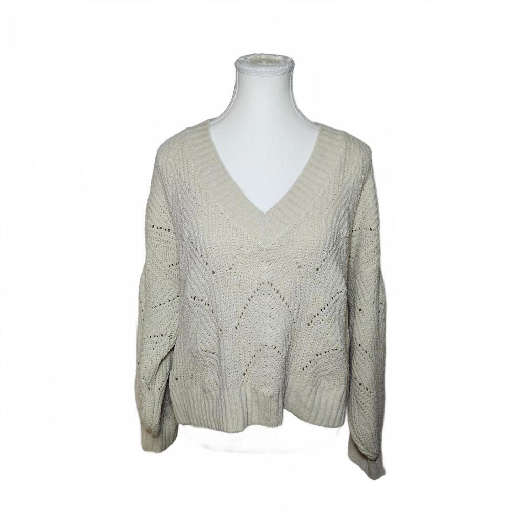 American Eagle Women's V-Neck Sweater Size Small Cream